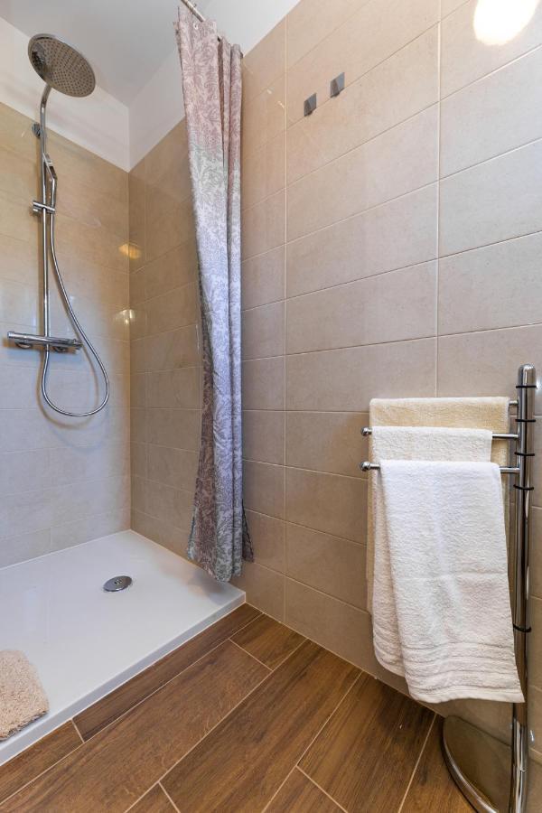 Apartment Nada 1 Malinska Eksteriør billede