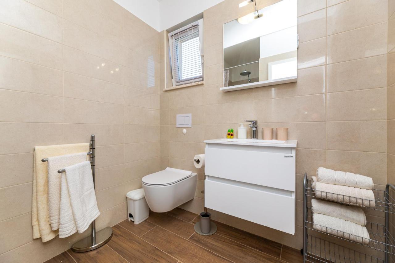 Apartment Nada 1 Malinska Eksteriør billede