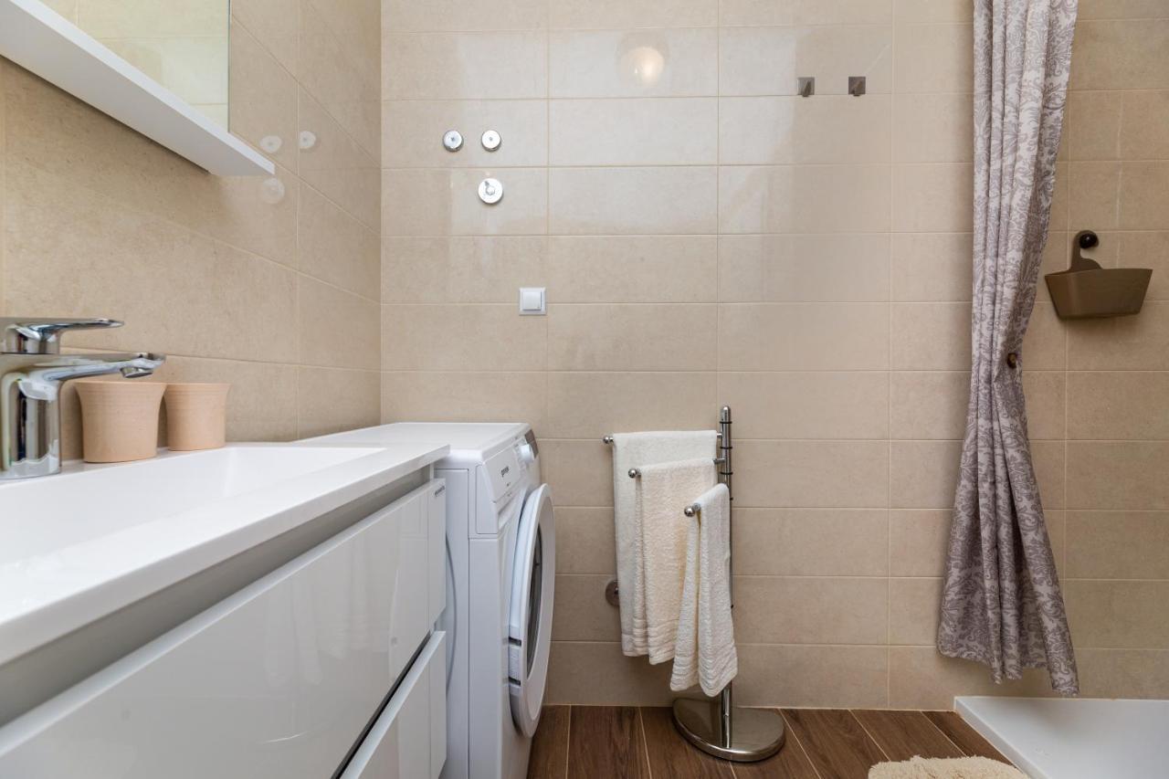 Apartment Nada 1 Malinska Eksteriør billede